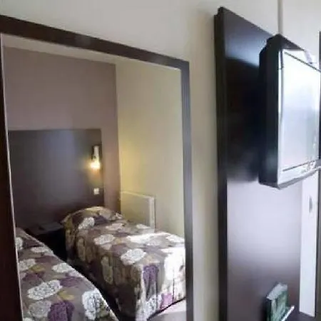 Hotel De La Beauronne 3*