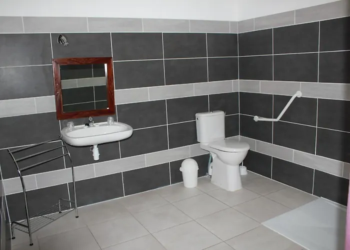 Hotel De La Beauronne 3*