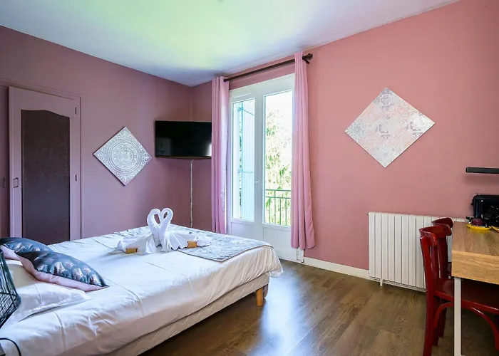 Hotel De La Beauronne Chancelade