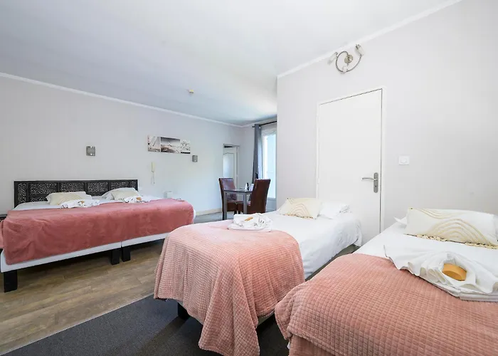 De La Beauronne Hotel